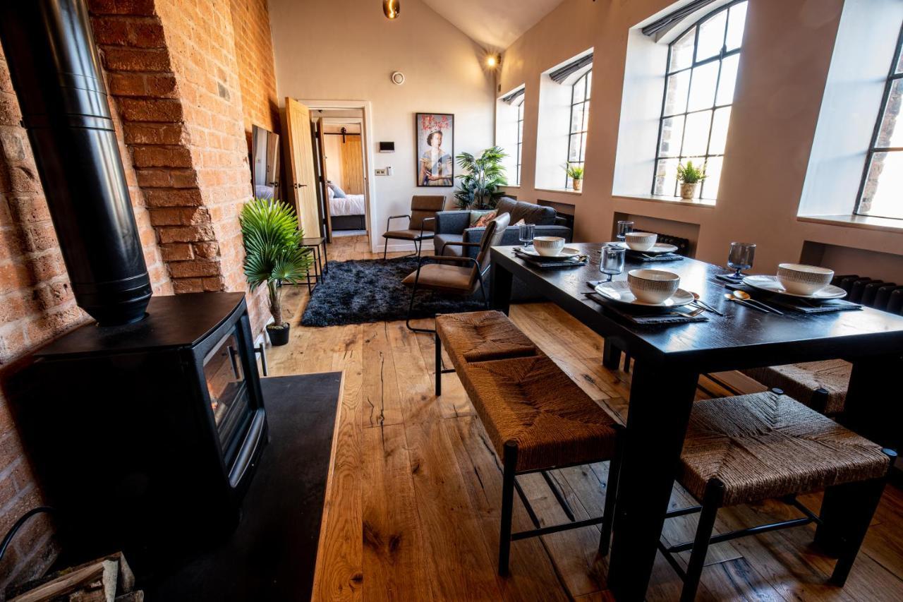 Vip 3Br Grade2 Luxurious Industrial House With Wood Fire, Electric Blinds And Big Cast Iron Windows In The Heart Of The Jq Villa เบอร์มิงแฮม ภายนอก รูปภาพ
