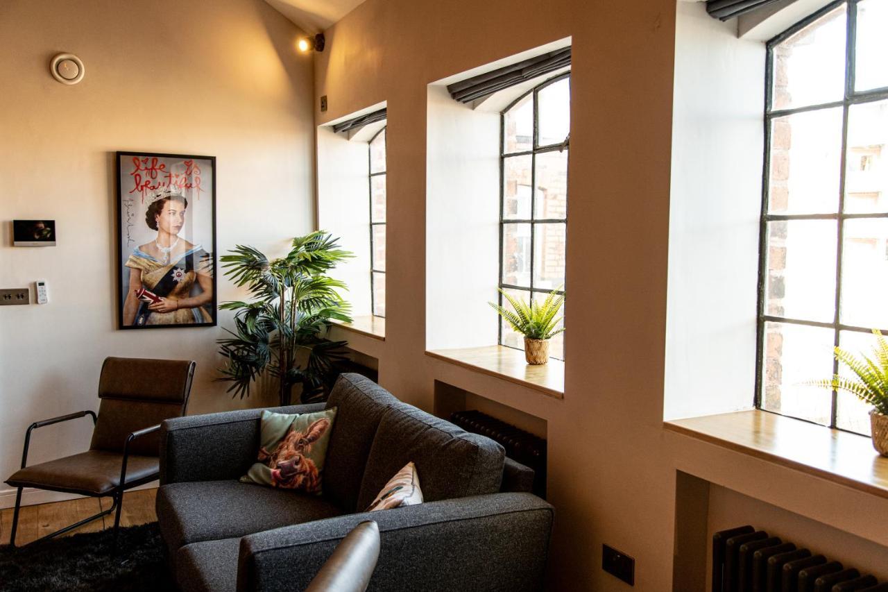 Vip 3Br Grade2 Luxurious Industrial House With Wood Fire, Electric Blinds And Big Cast Iron Windows In The Heart Of The Jq Villa เบอร์มิงแฮม ภายนอก รูปภาพ