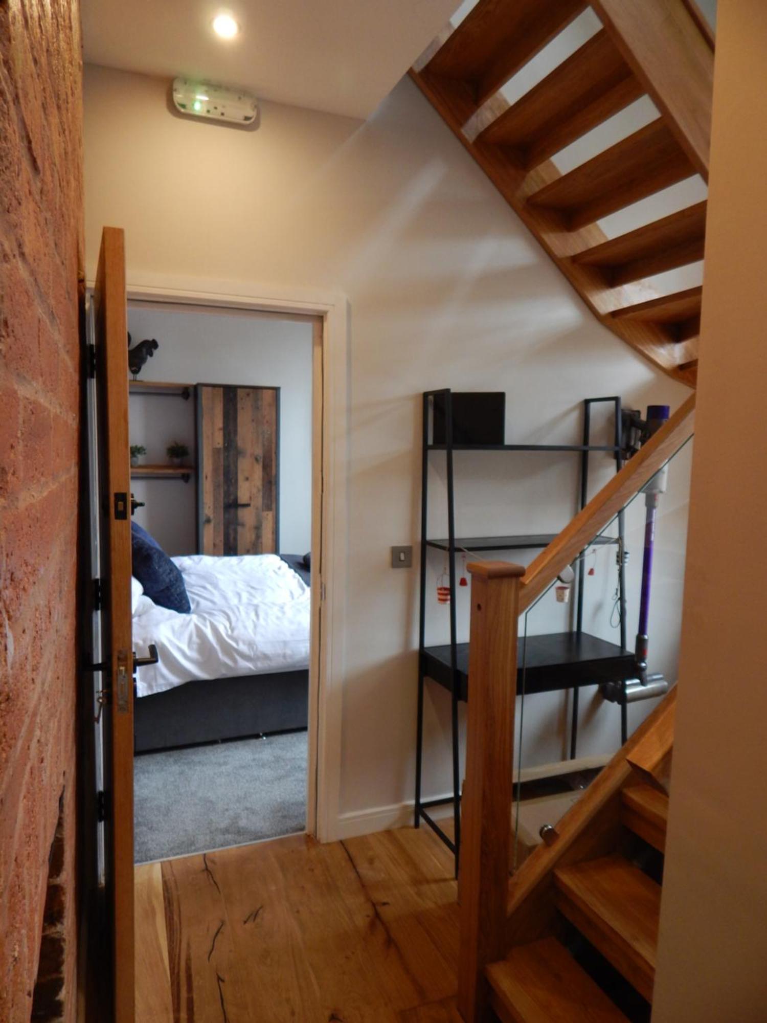 Vip 3Br Grade2 Luxurious Industrial House With Wood Fire, Electric Blinds And Big Cast Iron Windows In The Heart Of The Jq Villa เบอร์มิงแฮม ภายนอก รูปภาพ